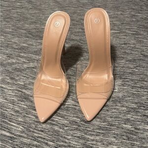 Clear Nude Pointed-toe Pumps